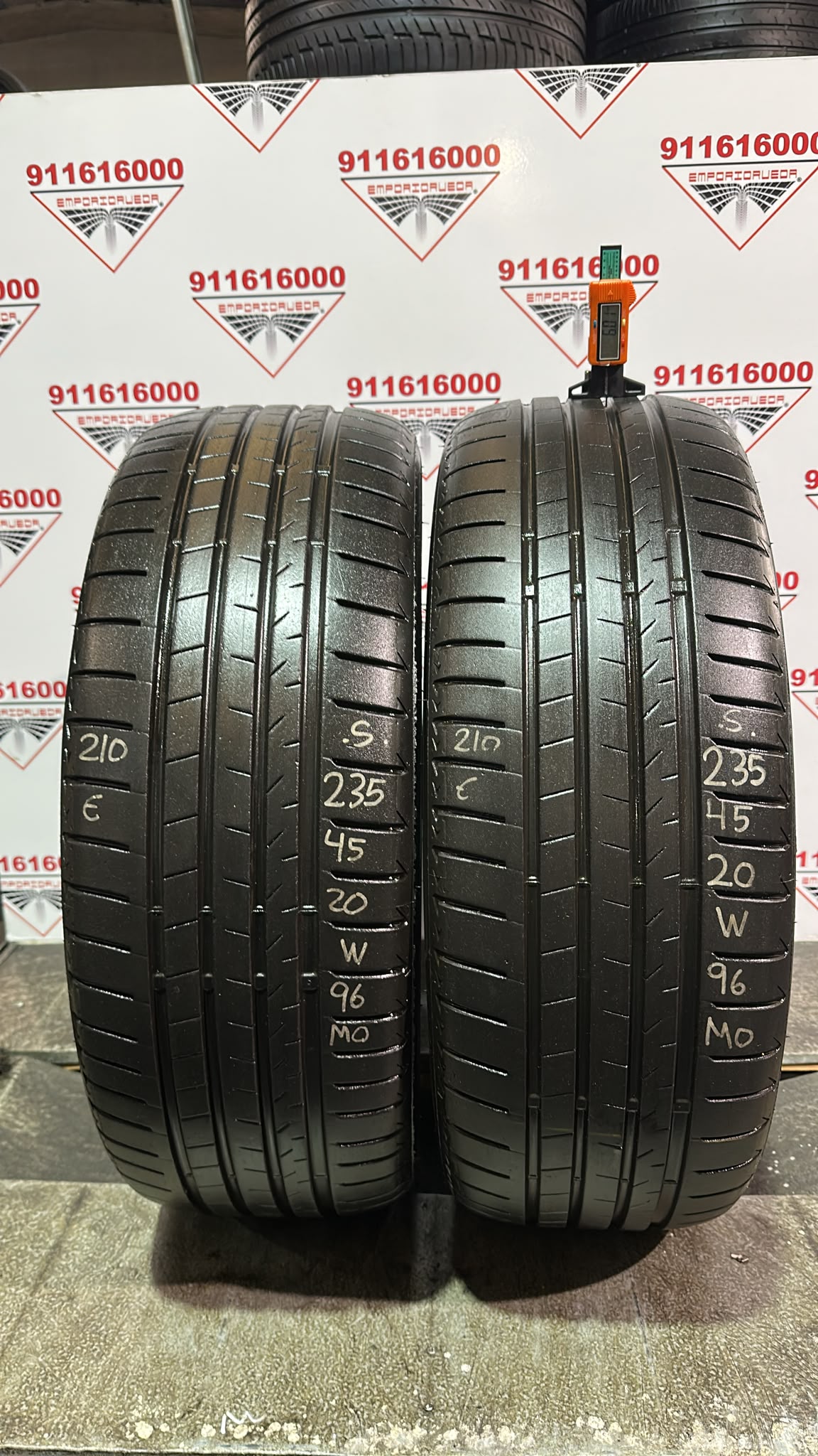 BRIDGESTONE  USADO  235/45 R20 96 W